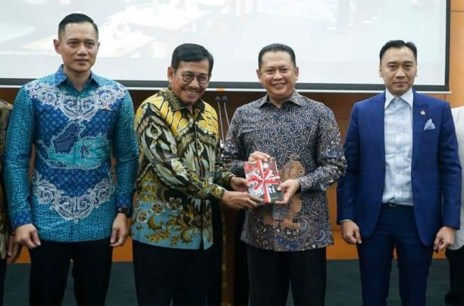 
					Hadiri Peluncuran Buku Jafar Hafsah, Ketua MPR RI Bamsoet Apresiasi Terbitnya Buku ‘NKRI Harga Mati’