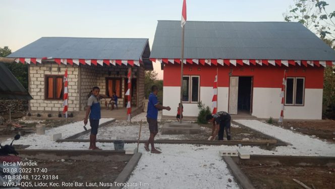 
					Peringati HUT RI ke-77,  Desa Mundek Hiasi Ornamen Merah Putih