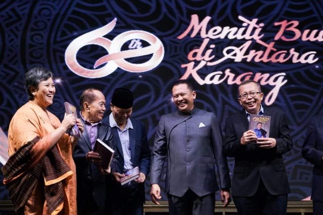 
					Tokoh Politik, Ketum Partai, Sejumlah Menteri, Pengusaha, Duta Besar Hingga Komunitas Otomotif dan Youtuber Hadiri Peluncuran Buku Bamsoet 60 Tahun