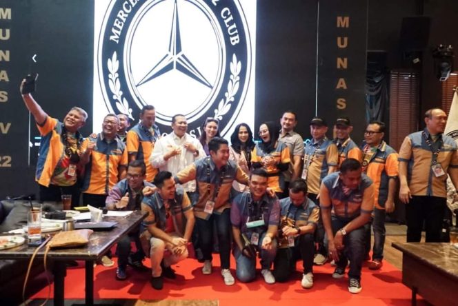 
					Hadiri Pelantikan Komunitas Mercedez Benz W212, Ketua Umum IMI Bamsoet Ajak Komunitas Otomotif Kampanyekan Tertib Berkendara