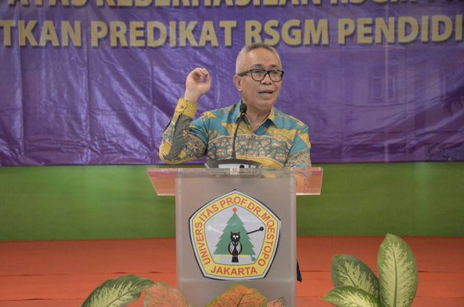
					Dekan FKG Universitas Moestopo, Prof. Dr. drg. Burhanuddin Daeng Pasiga, M.Kes.