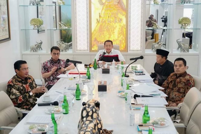 
					Ketua MPR RI Bamsoet Tegaskan MPR RI Siap Gelar Konferensi Internasional pembentukan Forum for World Consultative Assembly di Bandung