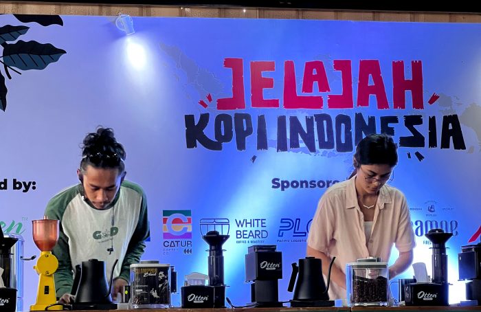 Otten Coffee Hosts Indonesian Coffee Tour