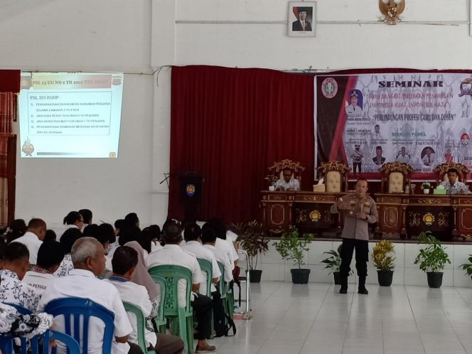 
					Kapolres Rote Ndao AKBP I Nyoman Putra Jadi Narasumber Seminar Hari Guru