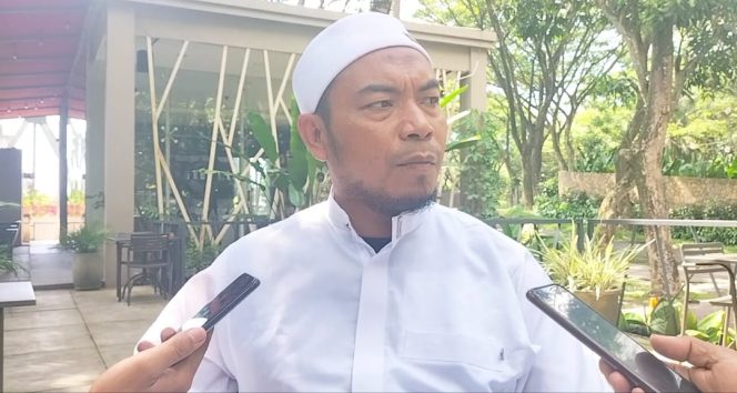
					Dianggap Menyesatkan, Oni Husen Dilaporkan ke Polda NTB