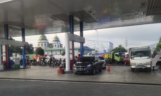 
					Kota Bitung Sarang Mafia Solar, Sineri Minta Polisi Tangkap Petugas SPBU BCL dan Para Mafia Solar