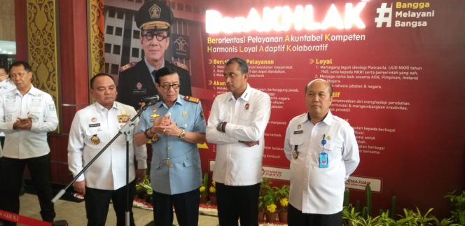 
					Silmy Karim Resmi Dilantik Sebagai Dirjen Imigrasi, Berikut Pesan Menkumham Yasona