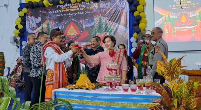 
					Bupati Rote Ndao Hadiri Natal Atoin Meto