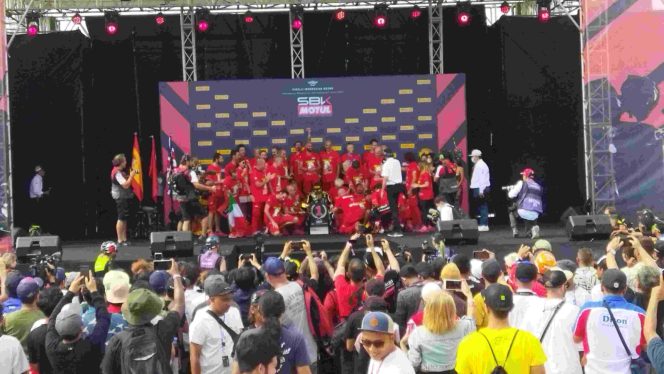 
					Sirkuit Mandalika Indonesia Jadi Saksi Sejarah Alvaro Bautista Juara Dunia WBSK 2022