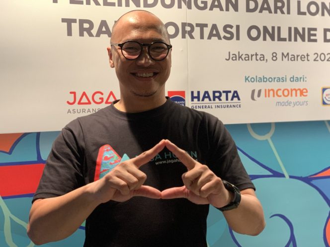 
					Jaga Hujan Berikan Perlindungan Naik Transportasi Online Saat Hujan