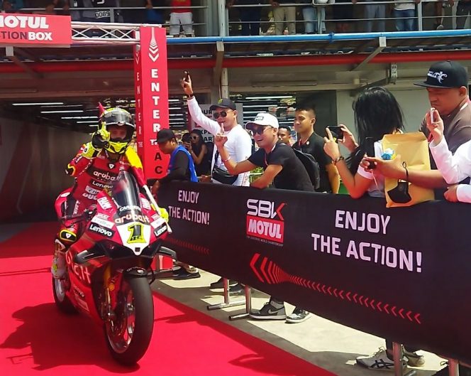 
					Hasil Race 1 WSBK Mandalika 2023, Alvaro Bautista Kembali Taklukkan Sirkuit Mandalika Lombok