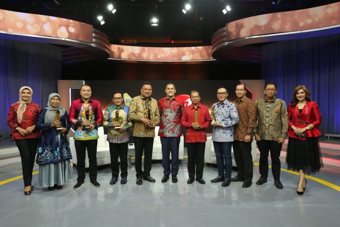 TvOne Berikan Penghargaan Pada Kepala Daerah Dalam Acara  “Inovasi Membangun Negeri 2023”