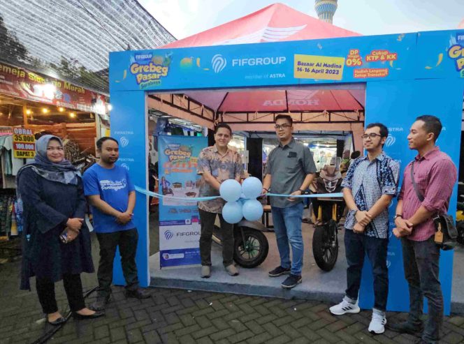 
					Sambut Hari Raya FIFGROUP Grebeg Pasar Hadir Jadi Solusi di Surabaya