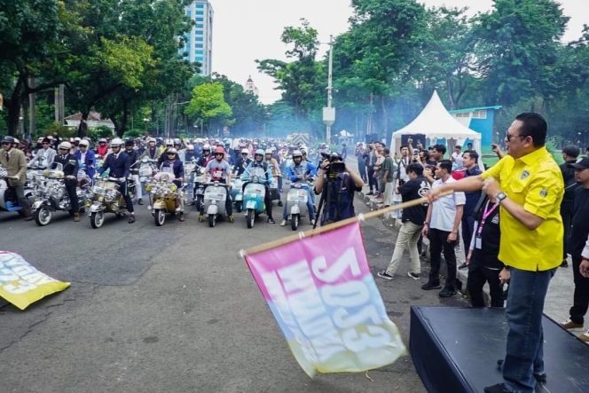 
					Peringati Hari Buruh, Bamsoet Buka Jakarta Mods May Day 2023, Satu Vespa Sejuta Saudara