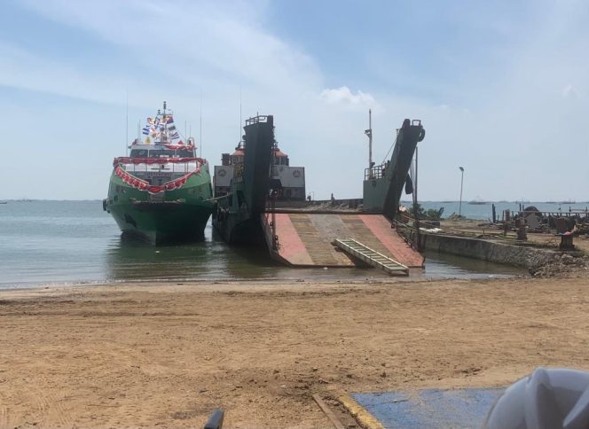 
					Malaysia dan Brunei Darussalam Pesan Kapal Operasional Migas Buatan Indonesia