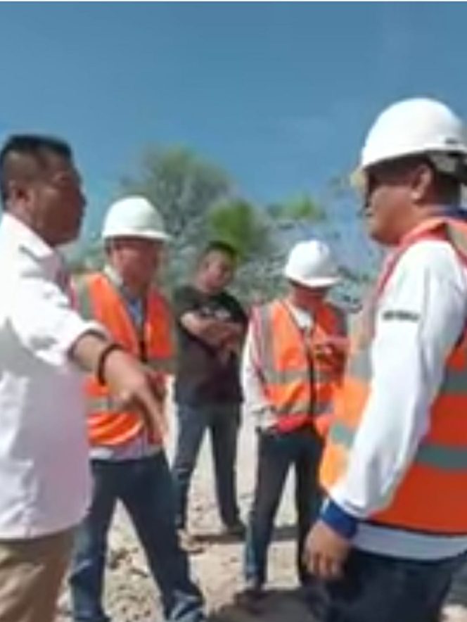 
					Beredar Video Wakil Ketua DPRD Rote Ndao Protes Pekerja Proyek Pembangunan Jalan