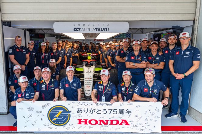 
					Peringati Hari Jadi Honda ke-75, Tim Red Bull Racing Honda Raih Gelar Juara Dunia Konstruktor F1 2023