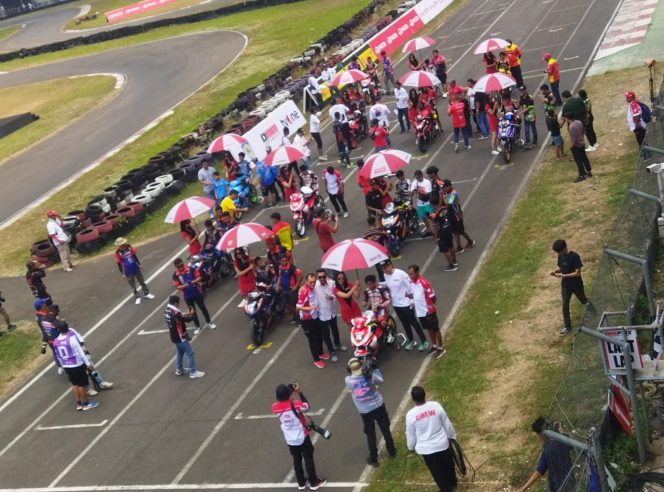 
					OMM 2023 Seri IV Sukses Digelar, Tribun Penonton Tetap Penuh Sesak