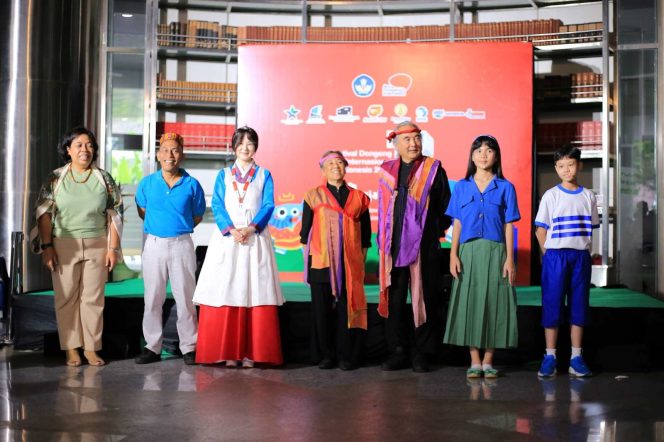 
					Perayaan Perjalanan Cerita melalui Dongeng di Festival Dongeng Internasional Indonesia 2023