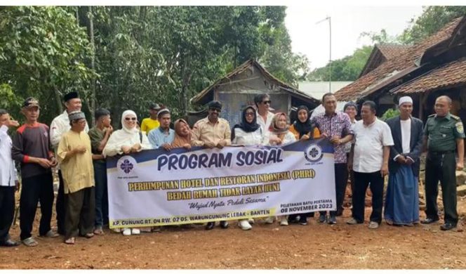 
					Program Bedah Rumah Dari PHRI Banten dan BPC PHRI Lebak Sebagai Bentuk Kepedulian Sosial Organisasi