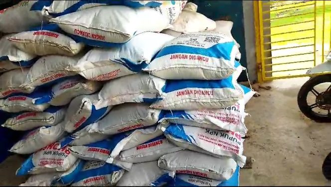 
					Harga Pupuk Diwilayah Pantai Baru Tinggi, Pengecer Keluhkan Ada Biaya Ongkos Kirim Ditetapkan Distributor