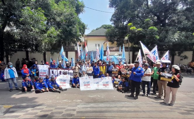 
					KSBSI Geruduk Kedutaan Myanmar,Dukung Diakuinya Pemerintahan yang Sah