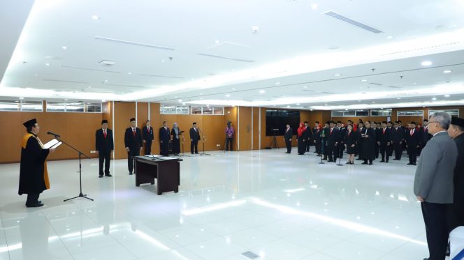 
					Ketua MA : Panitera Pengganti Adalah Garda Terdepan Dalam  Proses  Penyelesaian Perkara