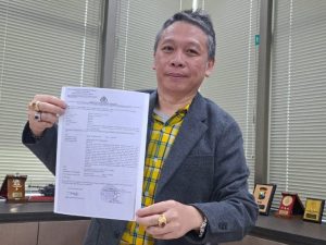 Kuasa Hukum Koperasi Pedagang Pasar (Koppas) Ciracas, Donny Alamsyah Sheyoputra, S.H., M.Si (Han), LL.M., saat konferensi pers di Jakarta, Jumat, 2 Februari 2024.(Foto: istimewa)