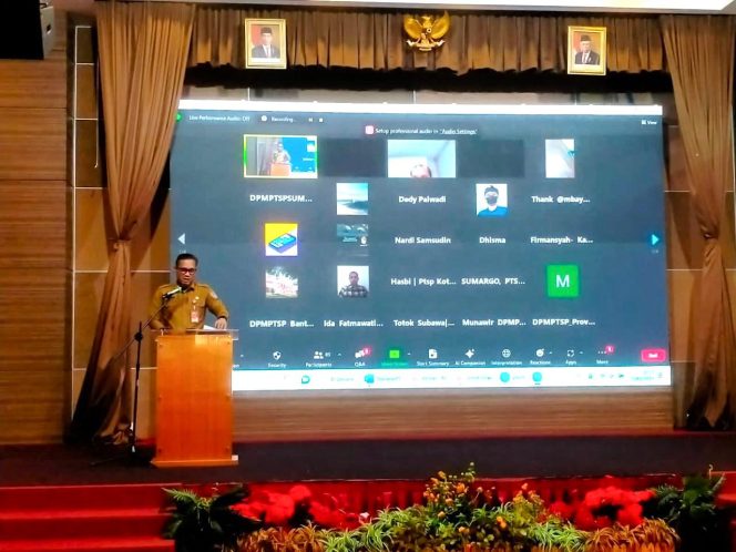 
					Ditjen Bina Adwil Sosialisasikan Kebijakan Jabatan Fungsional Penata Perizinan