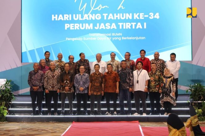 
					Pesan HUT Ke-34 Perum Jasa Tirta I, Menteri Basuki: Kembangkan Smart Water Management