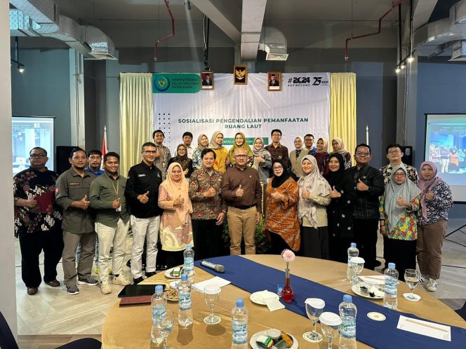 
					Kementrian KKP Pastikan Evaluasi Izin Pemanfaatan Ruang Laut