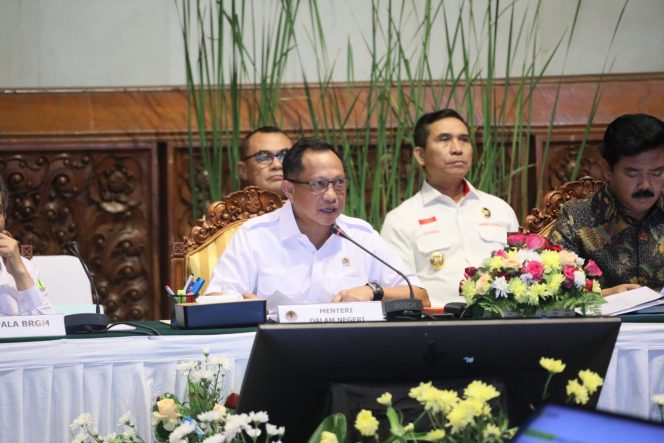 
					Mendagri Minta Pemda Susun Regulasi Terkait Karhutla