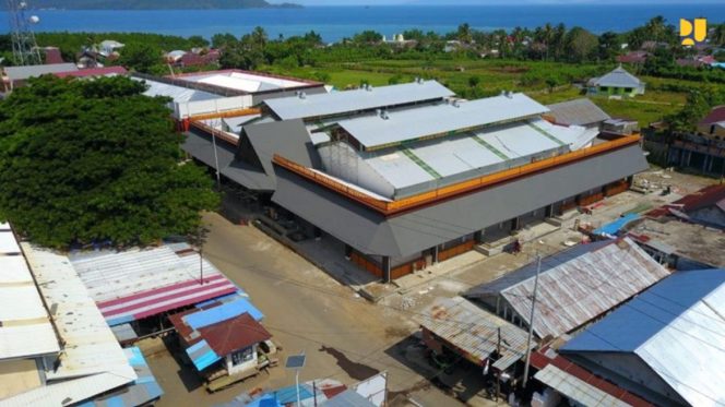 
					Foto: Pasar Rakyat Jailolo di Halmahera Barat, dok. PUPR