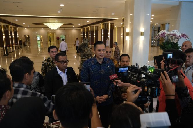
					Foto: Menteri AHY bertemu Mahkamah Agung di kantornya, dok. istimewa