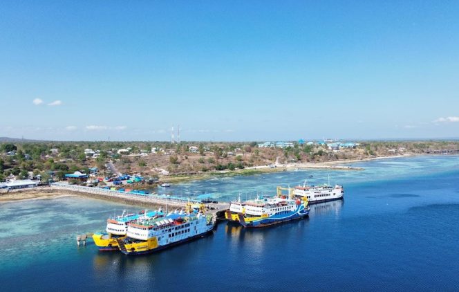 
					Foto: terkait ASDP Indonesia Ferry (Persero) yang resmi menerapkan kebijakan reservasi pembelian tiket ferry online di 5 pelabuhan di Nusa Tenggara Timur, dok. istimewa