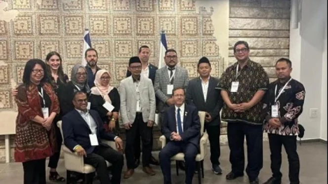 
					Foto: Potret lima warga NU bertemu Presiden Israel Isaac Herzog, dok. istimewa