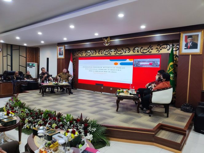 
					Foto: kegiatan Diseminasi Hasil Penelitian: Asesmen Penerapan Pedoman Kejaksaan Terkait Penanganan Perkara Narkotika, Jakarta, dok. istimewa