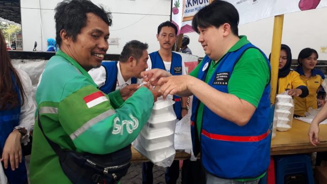 
					PSMTI dan ILMCI Gelar Makanan Harga Murah di Duri Kosambi