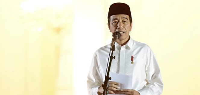 
					Foto: Presiden Jokowi saat menghadiri acara zikir dan doa kebangsaan yang diselenggarakan di halaman Istana Merdeka, Jakarta, dok. Setpres