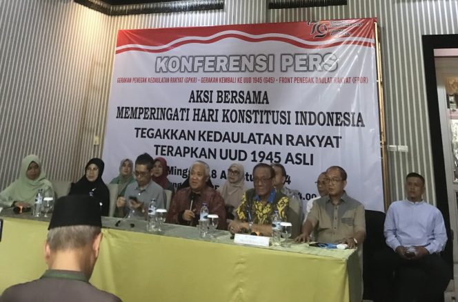 
					Foto: terkait rencana aksi memperingati Hari Konstitusi pada Ahad, 18 Agustus 2024, di depan Gedung DPR