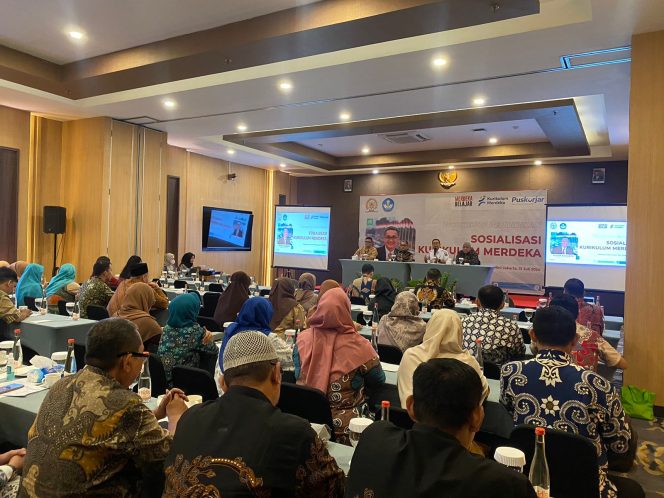 
					Foto: Workshop Pendidikan: Sosialisasi Kurikulum Merdeka, dok. Kemendikbudristek