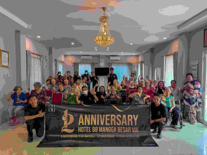 
					Rayakan Road to Anniversary ke-12 Hotel 88 Mangga Besar VIII Menggelar kegiatan CSR Di Panti Werdha Wisma Mulia