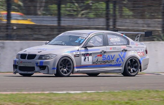 
					Seri Penutup ISSOM 2024, Tim balap SAV Motorsport berhasil Borong Juara Umum