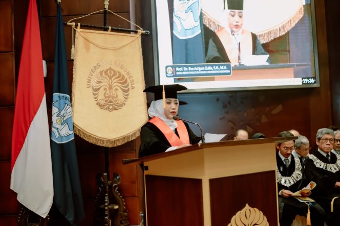 
					Prof. Eva Achjani Zulfa Dikukuhkan Sebagai Guru Besar Tetap Fakultas Hukum Universitas Indonesia