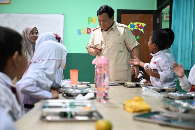 
					Presiden Prabowo Tinjau MBG di Bogor