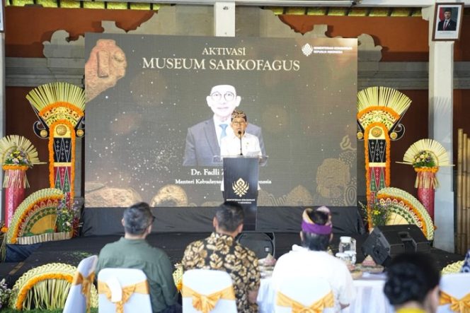 
					Foto: akun X Fadli Zon