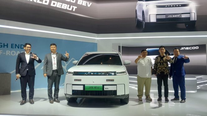 
					Gelaran IIMS 2025, JAECOO Indonesia Kenalkan JAECOO J5 EV