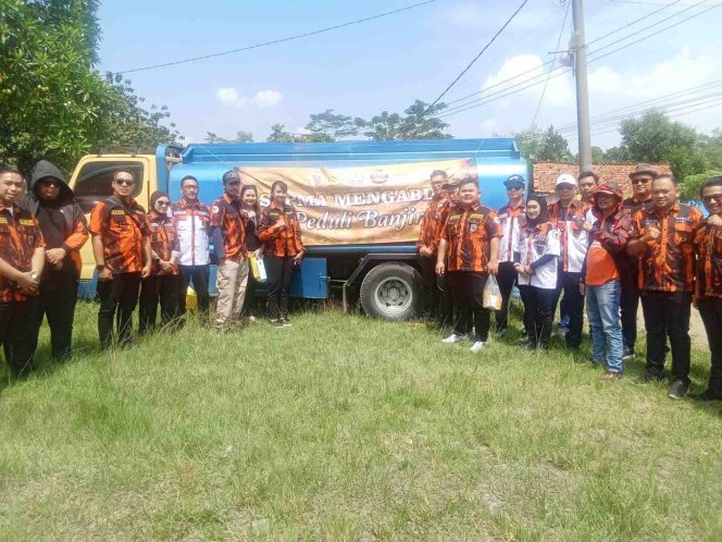 
					Pemuda Pancasila Gerak Cepat Bentuk Posko Bantuan Dan Terjunkan Anggota Bantu Koban Banjir