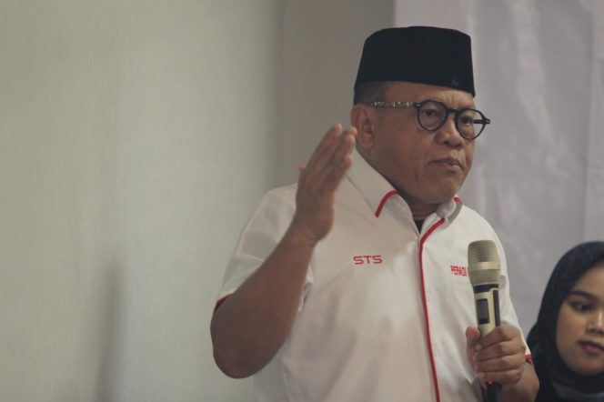 
					Foto: Ketua Indonesia Police Watch (IPW) , Sugeng Teguh Santoso saat menjadi narasumber pada diskusi publik bertemakan “RUU KUHAP dan RUU Polri, Menguji Arah Reformasi Hukum Pidana dalam Demokrasi Konstitusional”, Selasa (20/5/2025), di Hotel 88 Fatwati, Jakarta Selatan, dok. Sonny