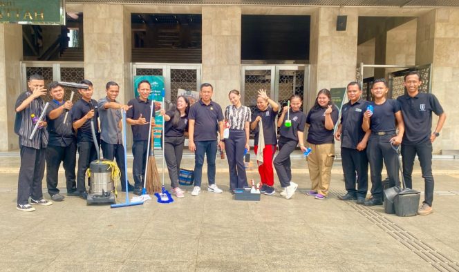 
					Sambut Idul Adha Hotel 88 Mangga Besar 62  Laksanakan CSR Dengan Kegiatan Bersih-bersih, Pembagian Snack dan Kurban di Masjid Istiqlal Jakarta